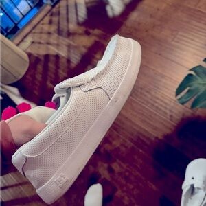 M10.5 DC Villain slip-on